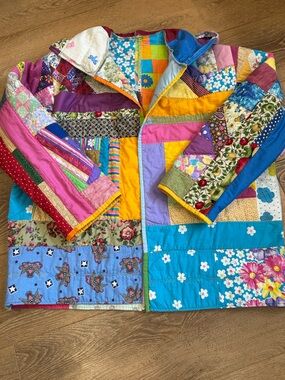 Handmade Patchwork Hooded Quilt Coat - Vibrant Floral & Geometric Design XXL